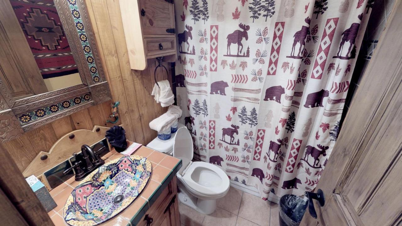 Aspen West 5 Townhouse With High Speed Wifi Apartment Red River Bagian luar foto