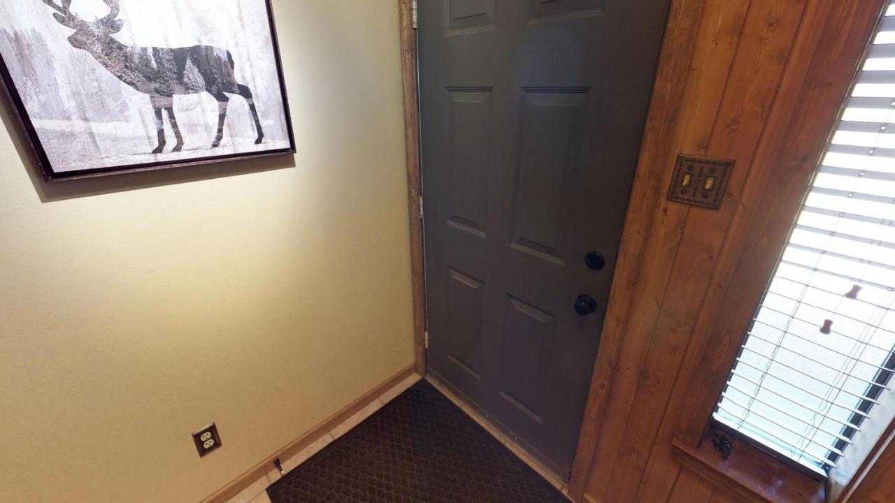 Aspen West 5 Townhouse With High Speed Wifi Apartment Red River Bagian luar foto