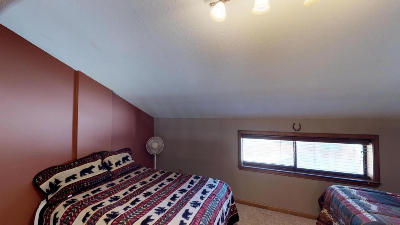 Aspen West 5 Townhouse With High Speed Wifi Apartment Red River Bagian luar foto